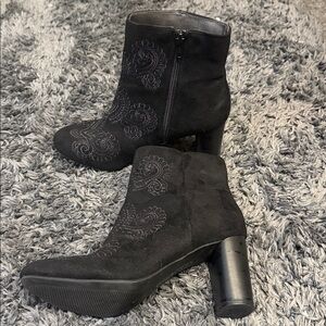 Andrew Geller Jural Ankle Boot sz 7